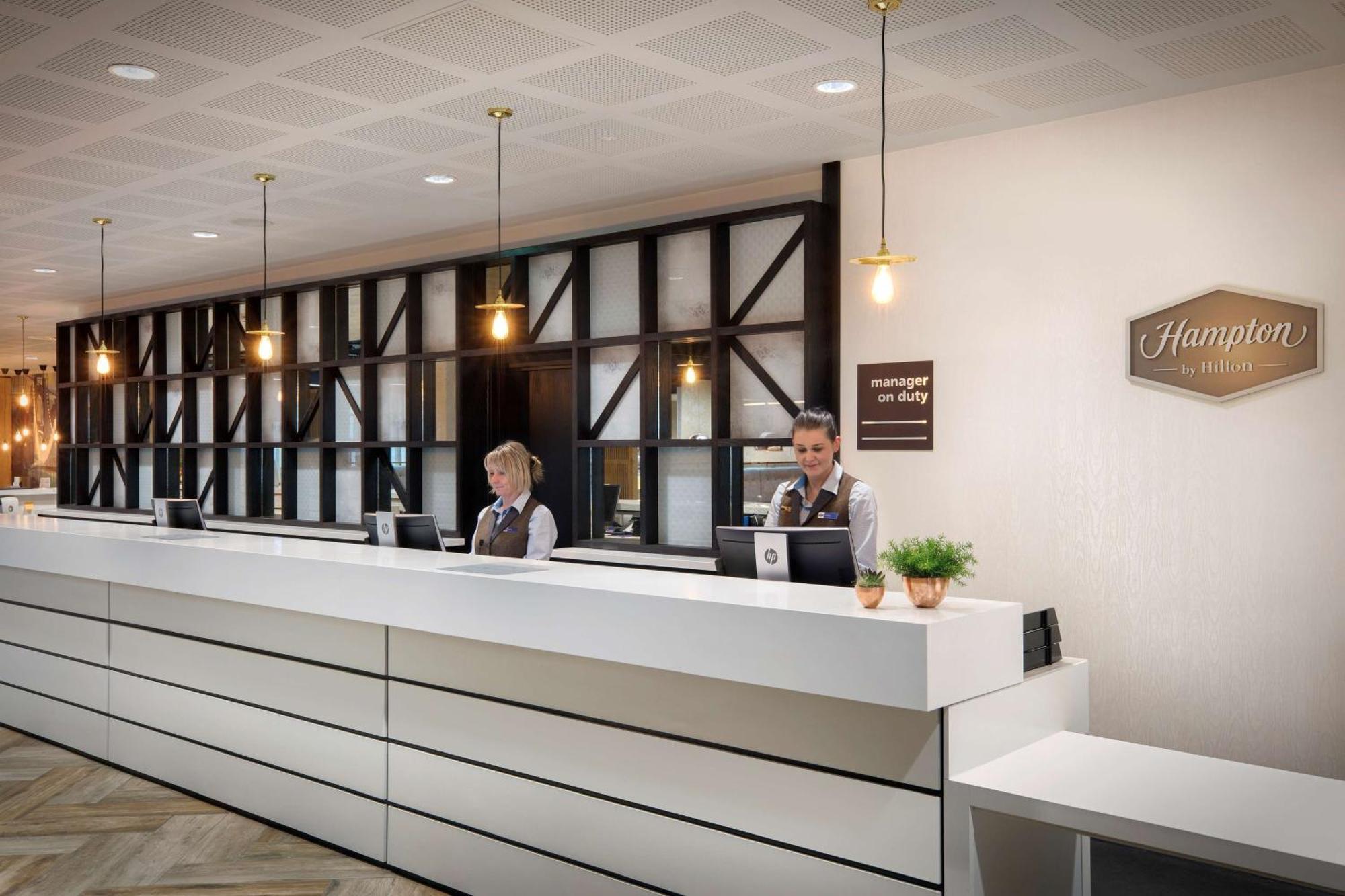 Hampton By Hilton Bristol Airport Hotell Redhill  Eksteriør bilde